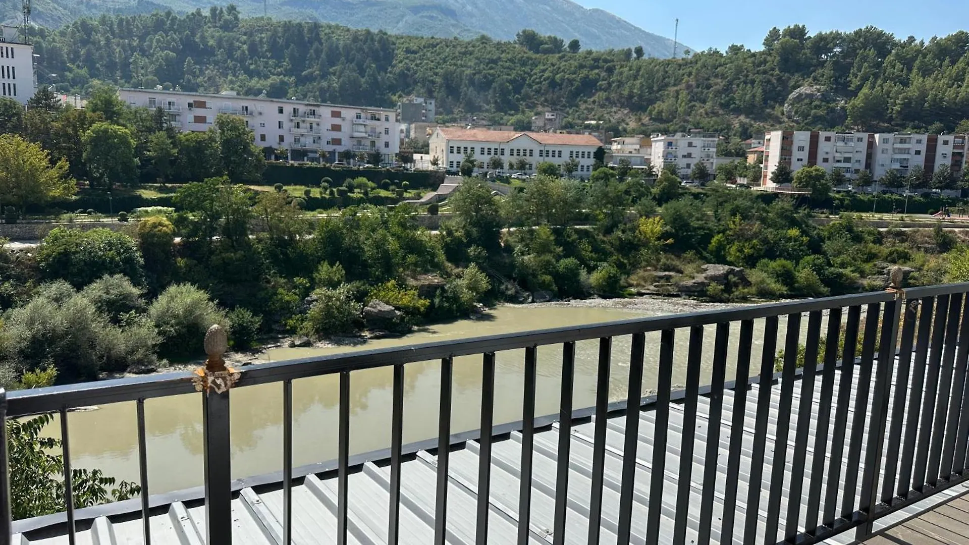 Hotel Trifoni Përmet